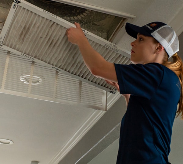 Radiant of Austin HVAC Technician performs duct cleaning