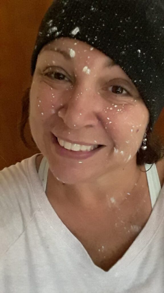 Selfie picture of Catherine the professional painter